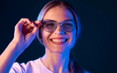Lentes con filtro azul: ¿moda o necesidad?